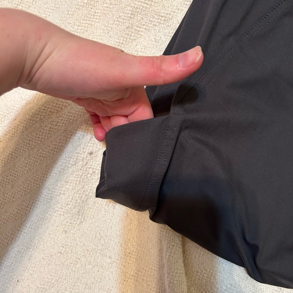 Lululemon gray full length with pockets women’s leggings - NWT - Picture 4 of 7